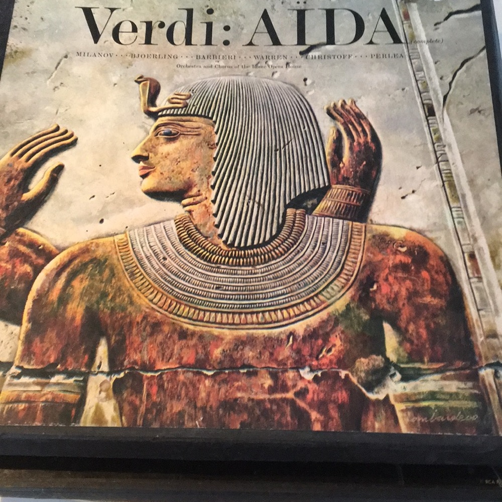 Vintage RCA Aida 33 1/3 records & libretto